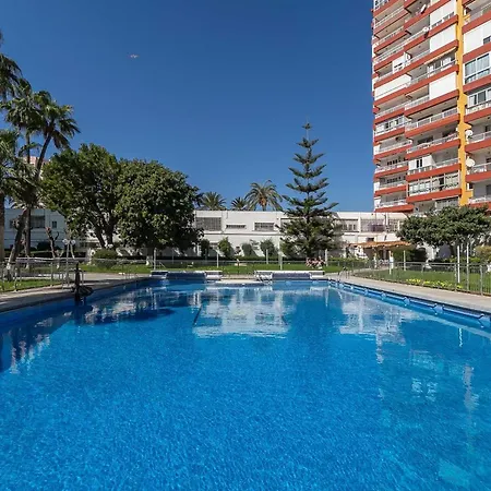 Appartement Puerto Marina, Frente Al Mar